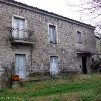 CAIAZZO (CE) - 196  PORZIONE DI CASA COLONICA CON TERRENO